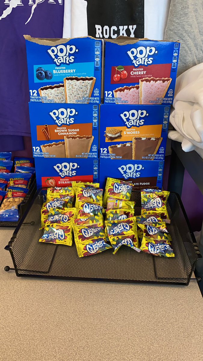 RMHSnecessities's tweet photo. 2 of the best snacks ever all in 1 place!! Come get yours + other amazing snacks at the school store today!! 😍🎉 https://t.co/7y5i9wEYaK