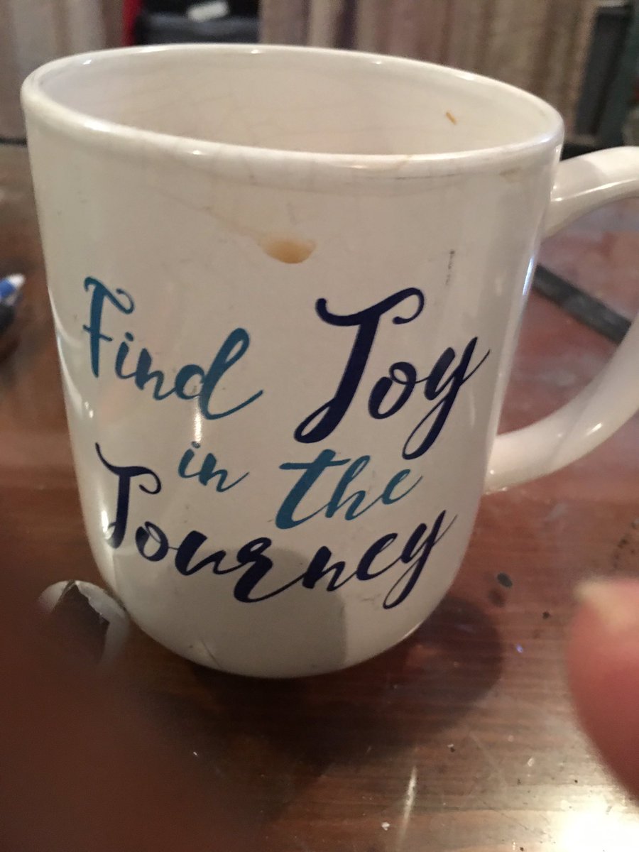 alotofgoodness's tweet image. So true.. it’s there everywhere❣️#leakylipslip 😂🏄🏻‍♀️ #Coffeeproblems