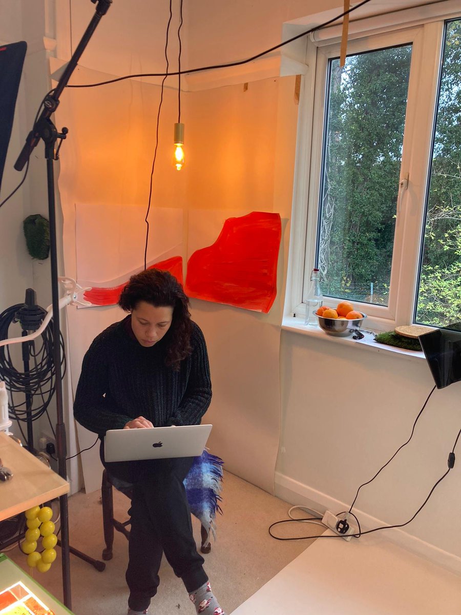 The whole team is hard at work ahead of Thursday when We Cover the Universe opens. Here's performer @RemmieMilner studying the script. Check out the little narrator corner of our remote performance space!

barbican.org.uk/whats-on/2020/…