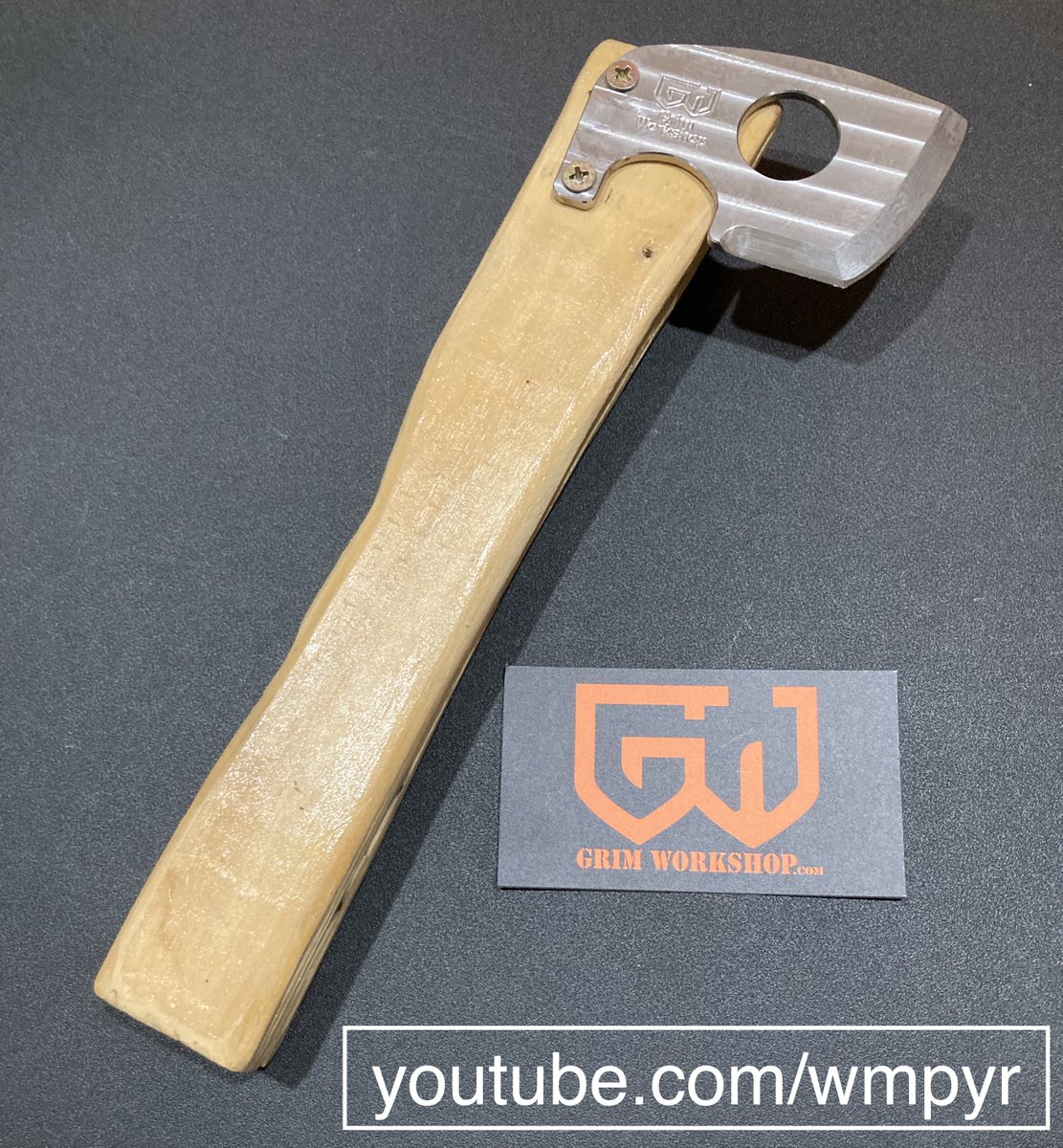 wmpyr's tweet photo. Grim Workshop Axe Card!
やはりやってみました！究極的だと思います！
#grimworkshop #getgrim #whatsinyourpocket #edc #everydaycarry #tools #gear #multitool #edcgear #edctool #camping #survivalgear #emergency #prepper #prepping #edcprepper #hiking #tactical #prepper #survivaltool https://t.co/RCqaqioH1L