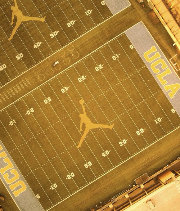 EouwTZUVQAAaBdd?format=jpg&name=small