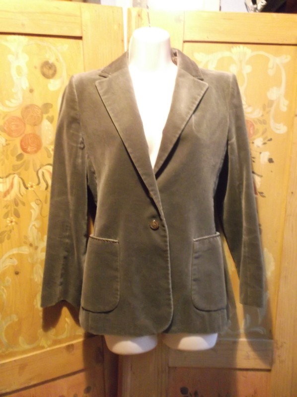 Number 37The velvet jacket. Usually worn in a futile attempt to get in to see an X-rated film.