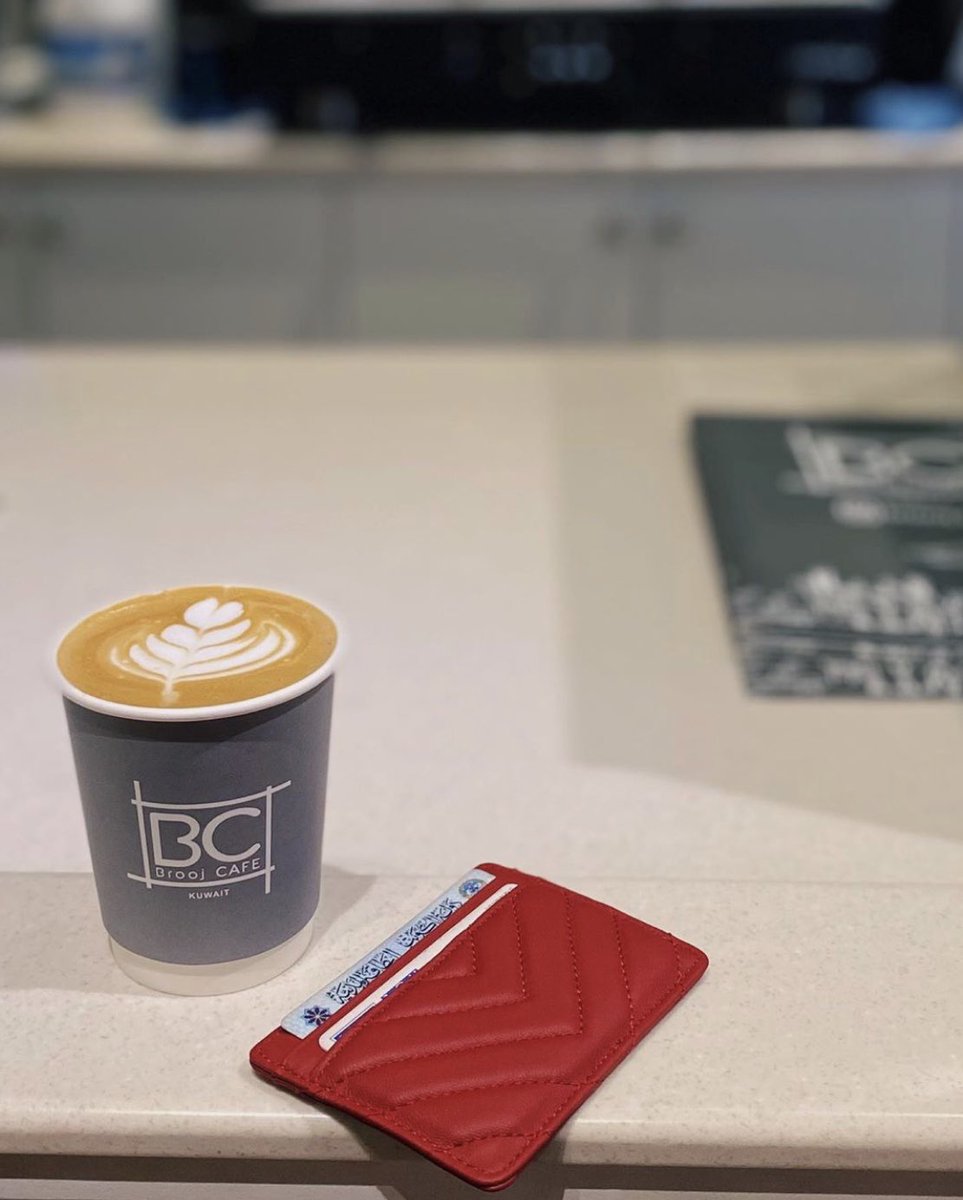 مقوله اعجبتني 

نافق تجد الف مرافق !

#مساء_الخير