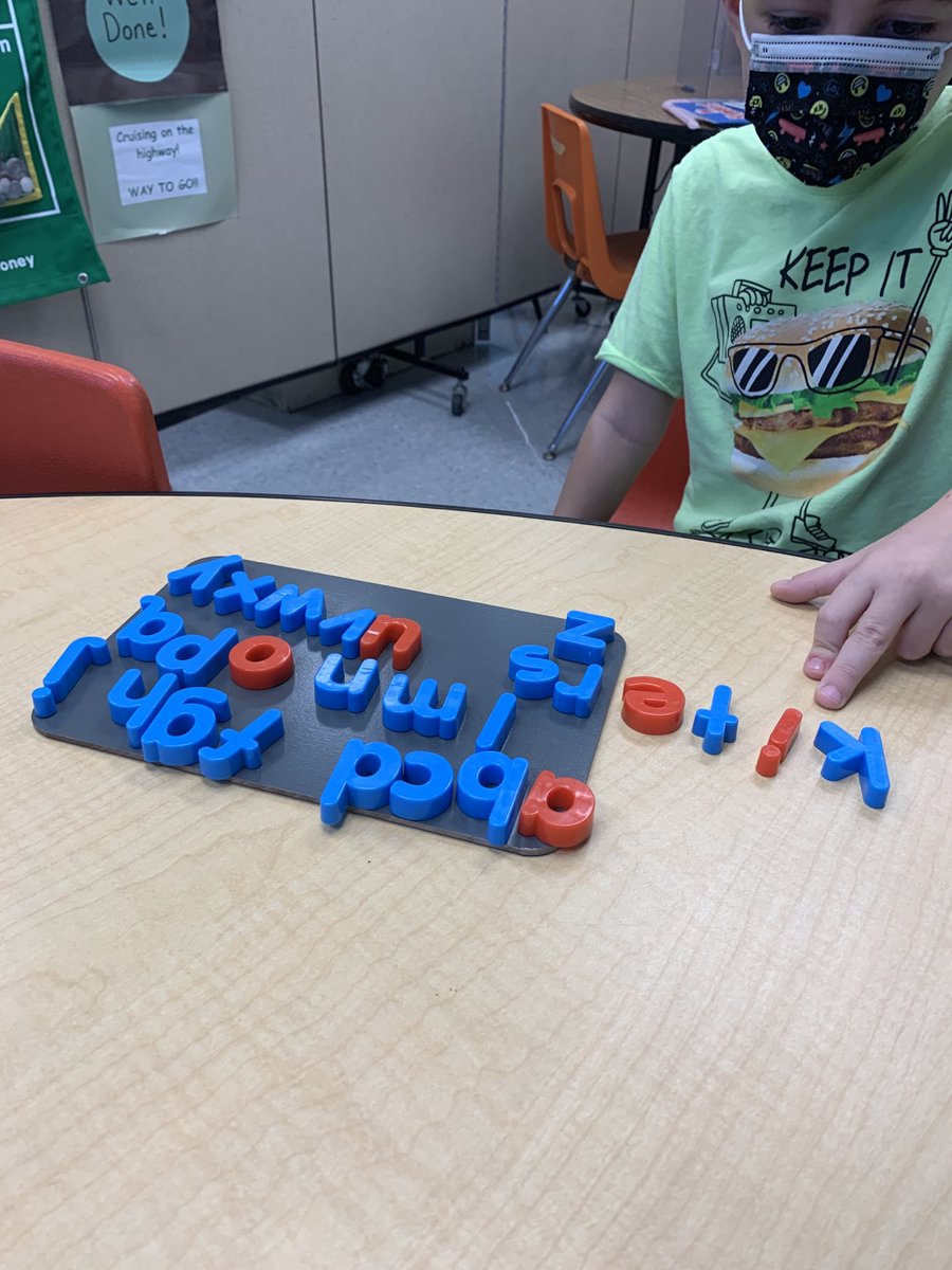 savinichristine's tweet photo. Hands on word building with Second Grade from a few weeks ago! https://t.co/rmxUAnaWpo
