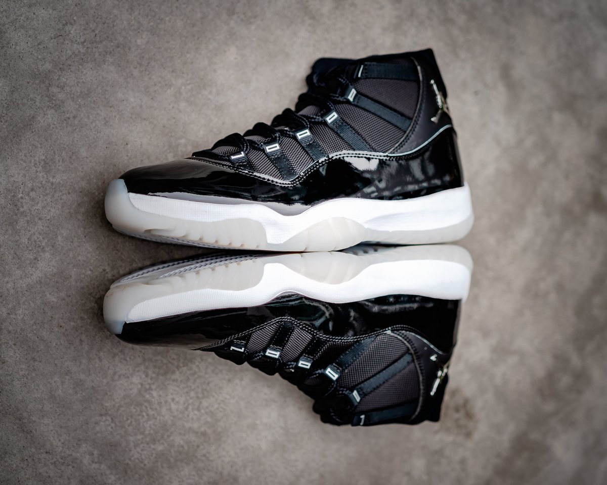 footaction retro 11