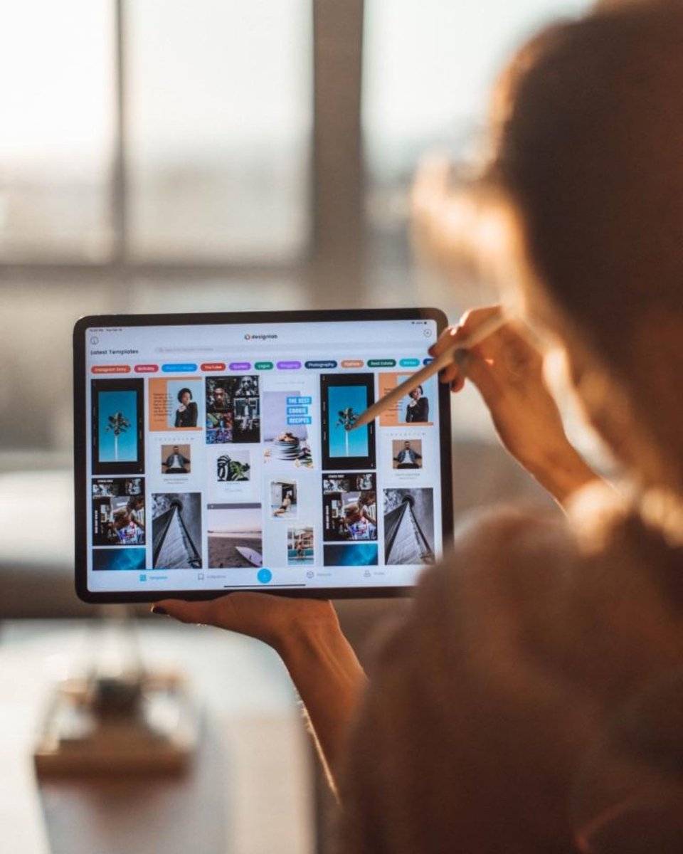 renderpilots's tweet image. Take a look into how our video production process works in our blog post. We'll show you that we cover all the steps, and bring you along with! ow.ly/QsiR50CpEGc

#RenderPilots #videoanimation #videomarketing #video #process #videoproduction #creativeprocess