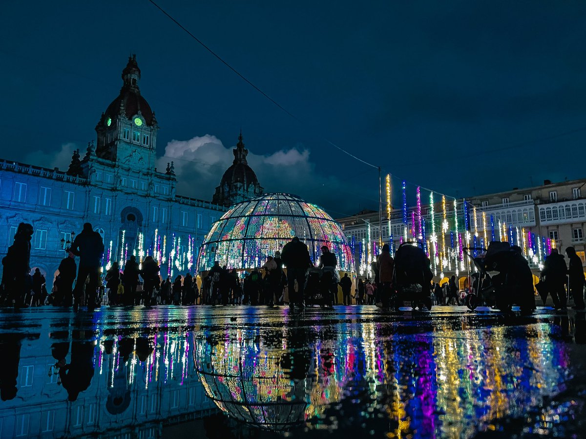 Jabiuve's tweet photo. #Coruna luce 🎄 https://t.co/CDePrAbe0G