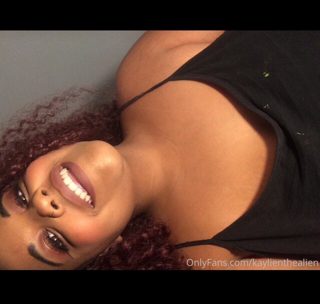 Follow my onlyfans🤗😍 feeling so pretty 😘😘 #bbw #blackandbeautiful #kaylienthealien https://t.co/q9BZ<a href="/tag/bbw"class="tags">#bbw</a><a href="/tag/blackandbeautiful"class="tags"><span>#blackandbeautiful</span></a><a href="/tag/kaylienthealien"class="tags"><span>#kaylienthealien</span></a>