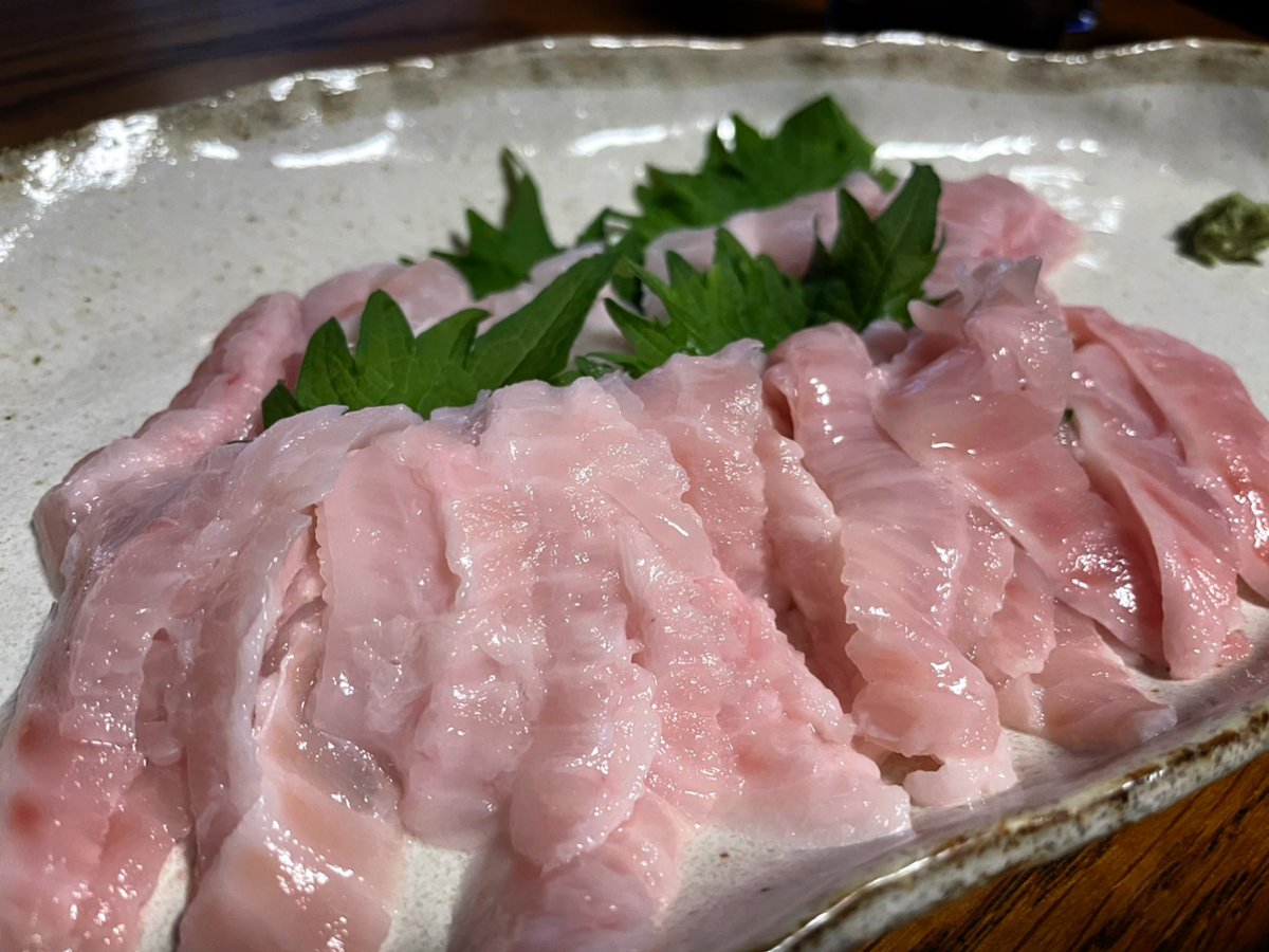 山口 慎太郎 網走ソムリエ いただいたオヒョウのエンガワ 肉厚で食べ応えがありました 美味しくいただきました 北海道 海産物 オヒョウ