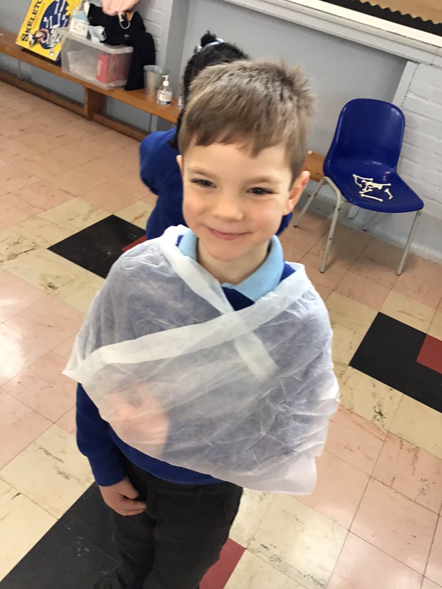 GrangeYear1's tweet photo. #Littlerescuers in training!
@LR_Tyneside https://t.co/co6YtVxc2i