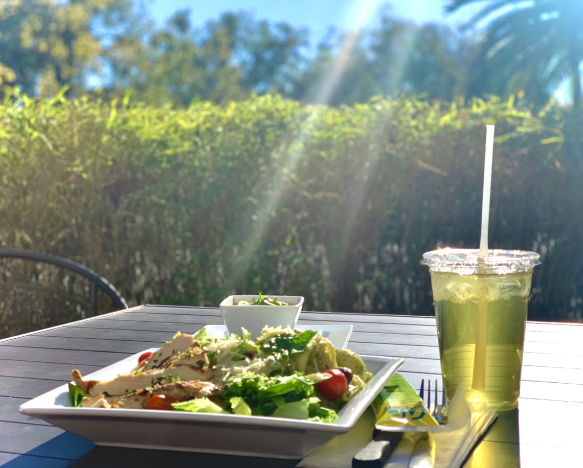 CafeExpress's tweet image. May all your weekday vibes feel as good as taking in a solo lunch on the patio with a Signature Chicken Deli Salad as the light comes in just right. 😎☀️

#patio #lunchonapatio #patiovibes #patiolunch #sololunches #light #rayofsunshine #houstonrestaurants #patioweather #goodvibes
