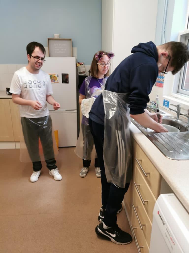 AutonomieInfo's tweet photo. We are incredibly proud of our young people who today baked sweet treats at #LilacHouse which will be donated to Hope Harbour Belfast to distribute to those in Belfast affected by homelessness. 

#homelessnessAwarenessDay2020  #AbilityNotDisability https://t.co/8d2bB9OLDK
