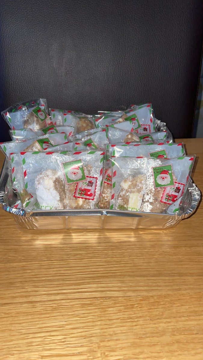 AutonomieInfo's tweet photo. We are incredibly proud of our young people who today baked sweet treats at #LilacHouse which will be donated to Hope Harbour Belfast to distribute to those in Belfast affected by homelessness. 

#homelessnessAwarenessDay2020  #AbilityNotDisability https://t.co/8d2bB9OLDK