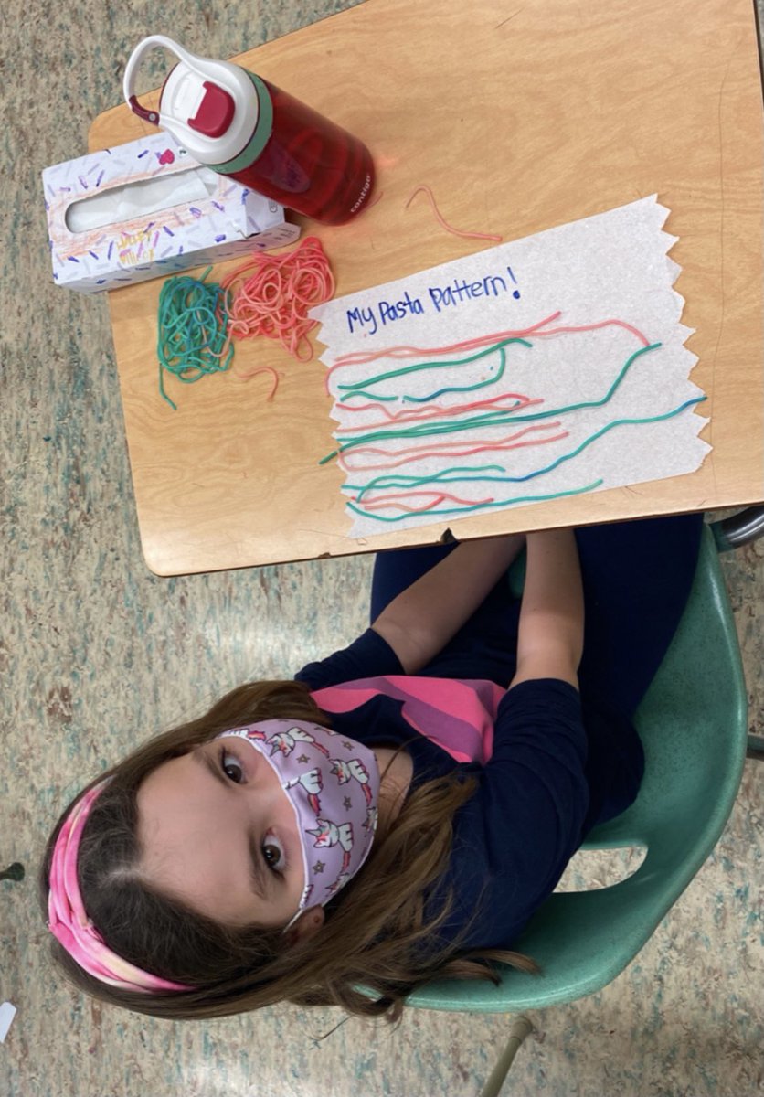 borland_sienna's tweet image. Learning all about PATTERNS today in our Grade 1&amp;amp;2 classroom! 🌈 #patternfun #rainbowspaghetti #patterns #grade1and2 #experientiallearning @littlebins4bigminds @ElsieMironuck @RegPublicSchool
