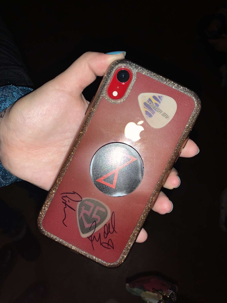 allylico513's tweet photo. a year ago today i got to hang with some of the greatest people ever at the @RikerLynch &amp; the Beachcombers concert!! no one puts a show on like them!!! ❤️❤️ see you guys (hopefully) soon!! @RydelLynch #detroit https://t.co/6RwBtkwR0N
