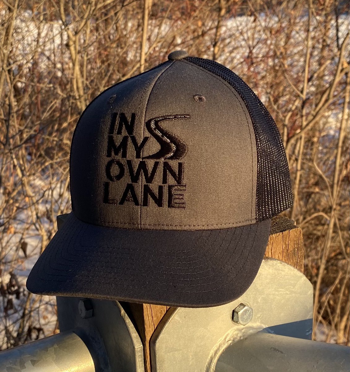 InMyOwnLaneClo1's tweet photo. Embroiled trucker hats - $20.  Black and dark grey. https://t.co/hmsES3ImU2