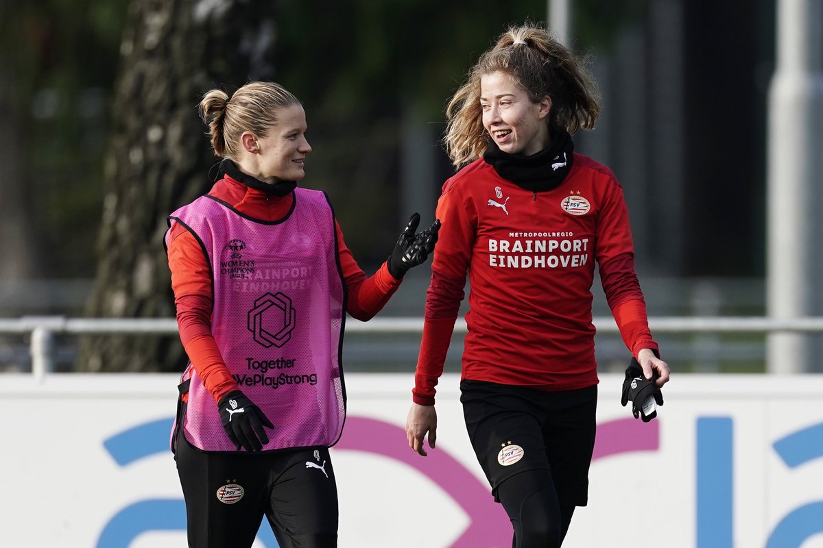 PSV (@psv) on Twitter photo <a href="/UWCL/">UEFA Women’s Champions League</a> <a href="/ServetteFCCF/">Servette FCCF</a> <a href="/SarivVeenendaal/">Sari van Veenendaal</a> <a href="/MandyVDBerg4/">Mandy Van Den Berg</a> We’re ready 😎
#PSVBAR #UWCL <a href="/UWCL/">UEFA Women’s Champions League</a> <a href="/ServetteFCCF/">Servette FCCF</a> <a href="/SarivVeenendaal/">Sari van Veenendaal</a> <a href="/MandyVDBerg4/">Mandy Van Den Berg</a> We’re ready 😎
#PSVBAR #UWCL