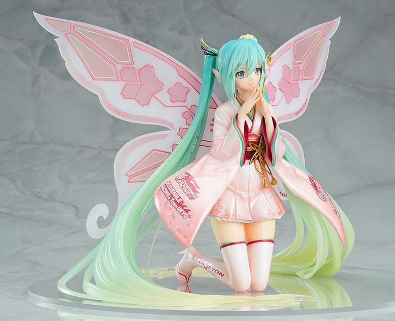 TONY HAREGI RACING MIKU!! 1. shes pink 2. she has wings 3. JUST LOOK AT HER