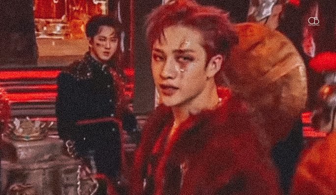 how was this the same day-

#BangChan #StrayKids #skz