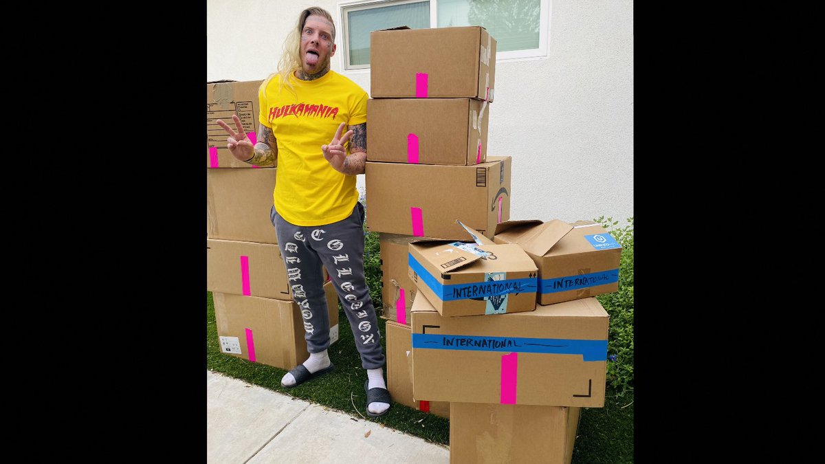 Tom MacDonald tweet media