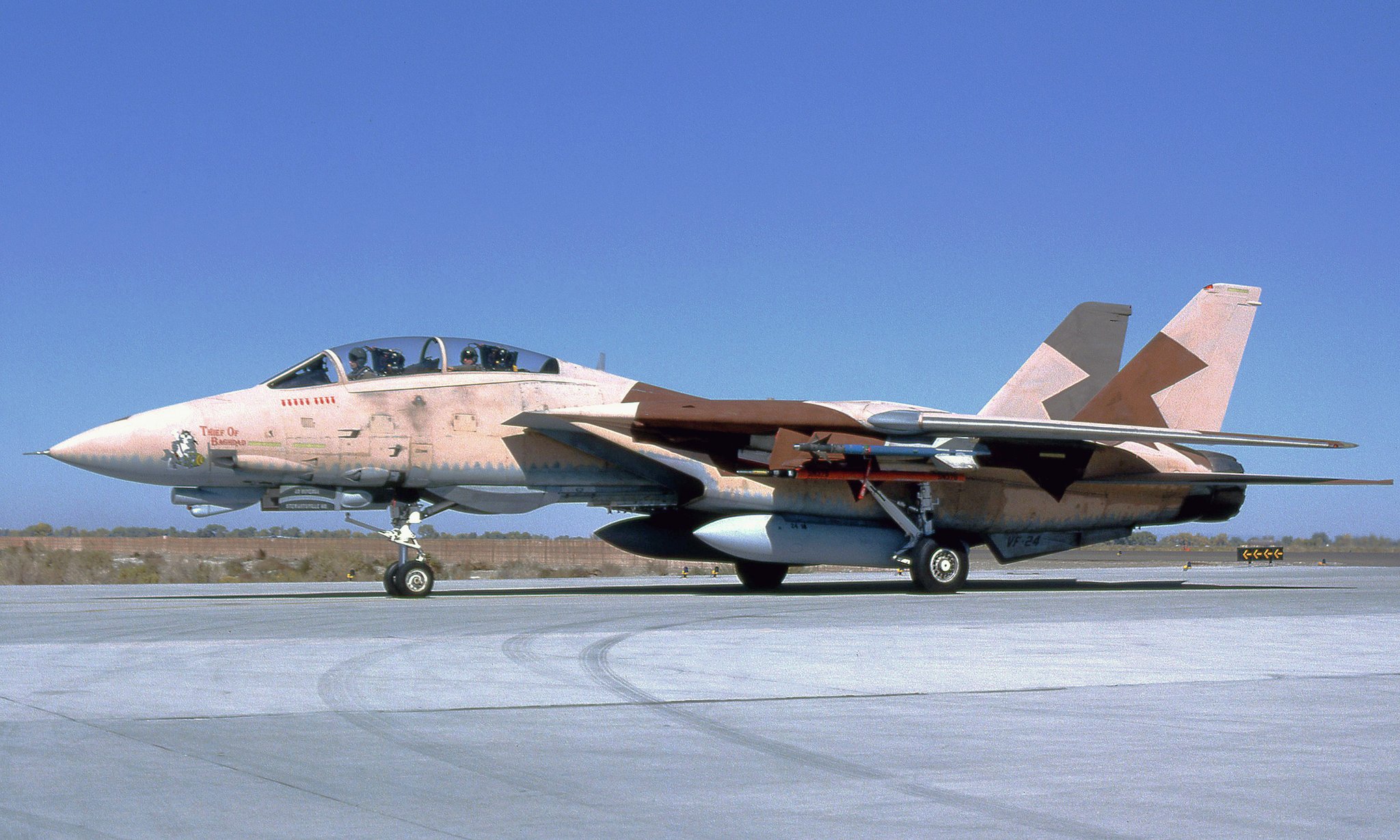 EovHH4OXYAUrHv2?format=jpg&name=large