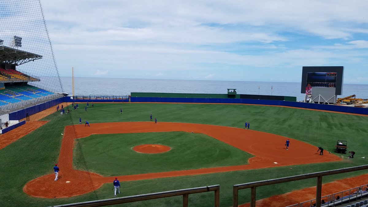 TiburonDeportes's tweet photo. #DTinforma
*ESTADIO FORUM LA GUAIRA*
MIERCOLES 09/12
Leones del Caracas (V)
vs
Tiburones de La Guaira (HC)
Hora: 1:30 Pm
*ENTRADAS:*
- Sillas Superiores: *$ 3*
- Sillas Primera Base: *$ 10*
- Sillas Tercera Base: *$ 10*
- VIP: *$ 15* https://t.co/GQpbiQ8oVD