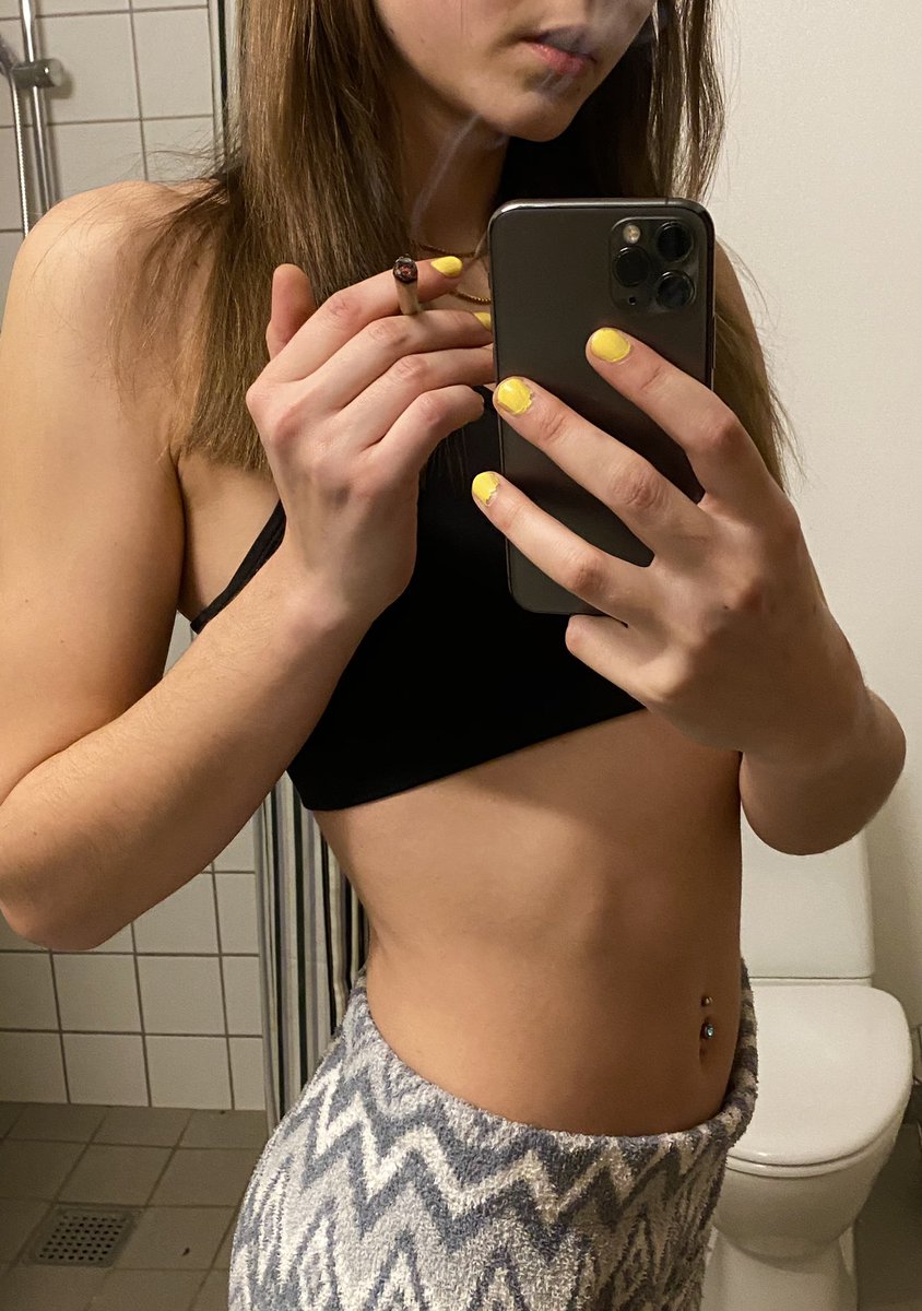 isabellaonly_'s tweet photo. Just gettin started on onlyfans, can’t wait to chat with you guys😙    https://t.co/yPJDX8lAmi #onlyFans #onlyfanschick #onlyfanspics #onlyfans https://t.co/VnI0bsYZMp