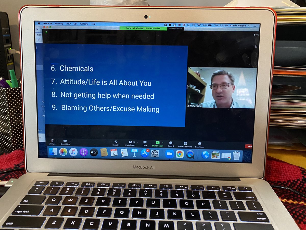 Kristin Wallace tweet media