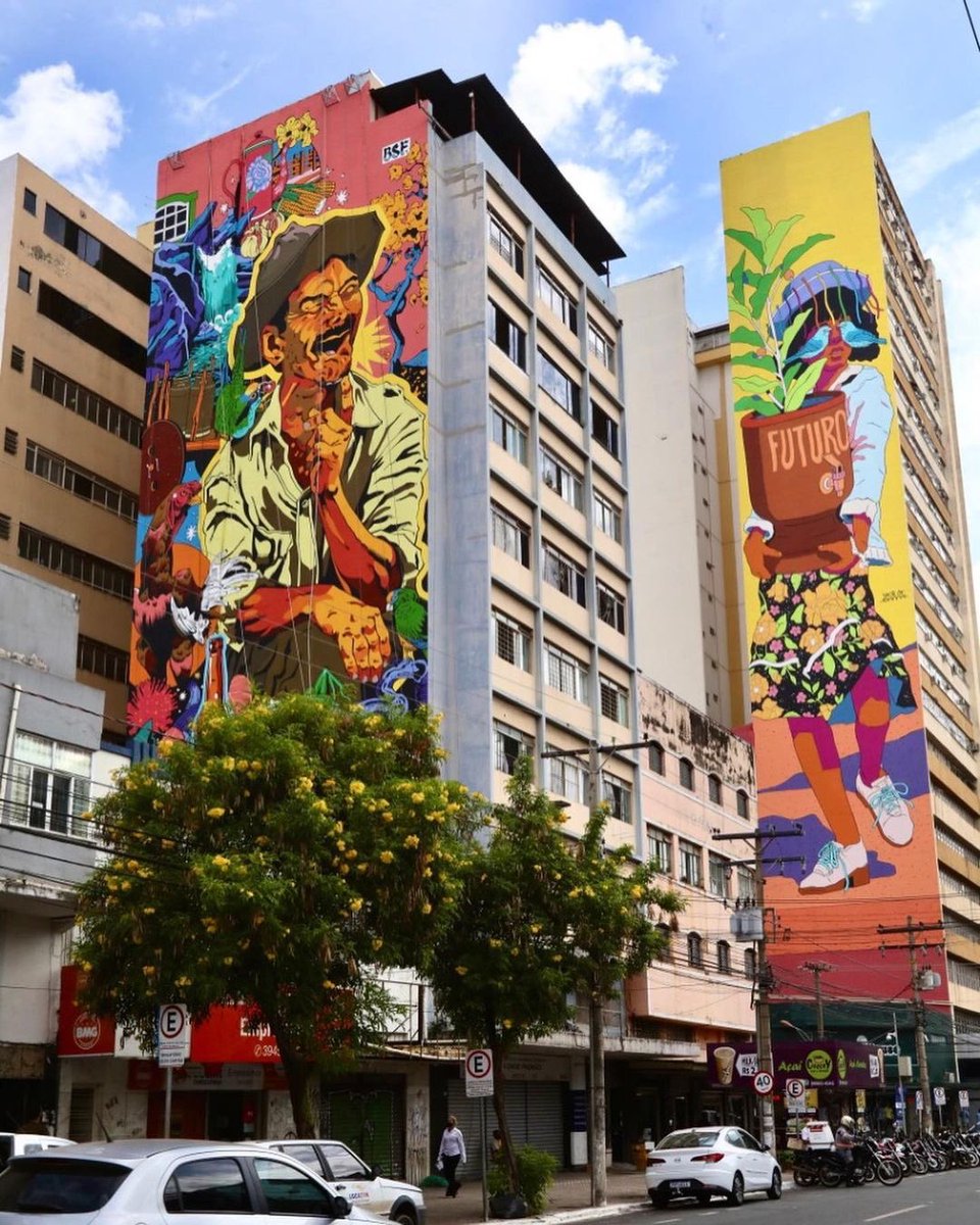 egoias's tweet image. Centro de Goiânia ficou aprumada demais com o retrato do cumpadi Geraldin, que trem bão sô 🤠