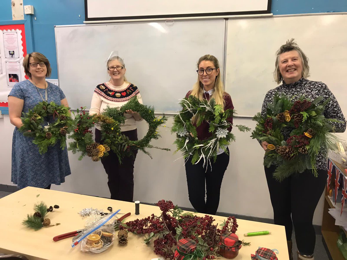 PScheadle's tweet photo. Staff Wreath making @CheadleHSC  @CheadleCollege https://t.co/JEoXS1Oqbf