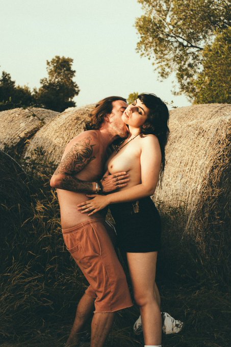 This year was actually the end of the world as we know it but at least we have great porn to watch.   Watch<a href="/tag/mvsales"class="tags"><span>#mvsales</span></a>