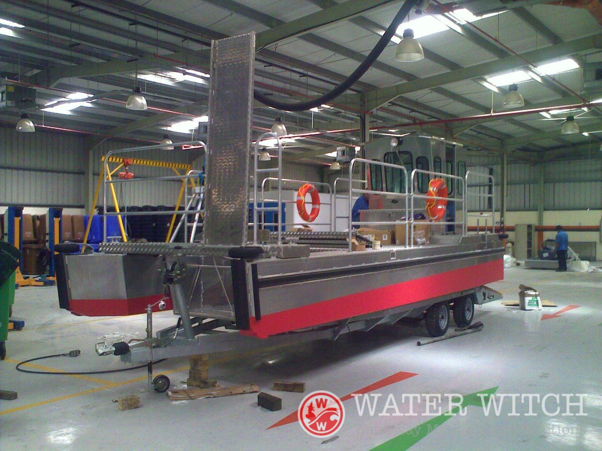 LWWworkboats's tweet photo. 8m Versi-Cat with wheel house, extended bow ramp and custom trailer. Find out more at https://t.co/u4qFT40VRF
•
#trashskimmerboat #trashskimmer #workboat #robustboat #versicat #waterwitchworkboats #harbourcleanup #rivercleanup #oceancleanup https://t.co/oXq8bp808M