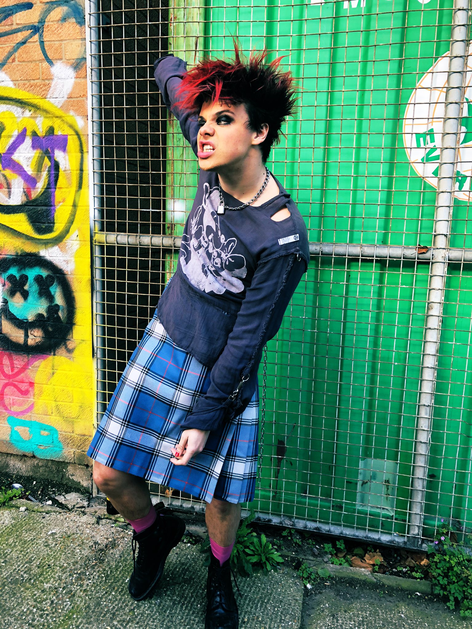 YUNGBLUD az X-en: „https://t.co/OvluaXJMdk” / X