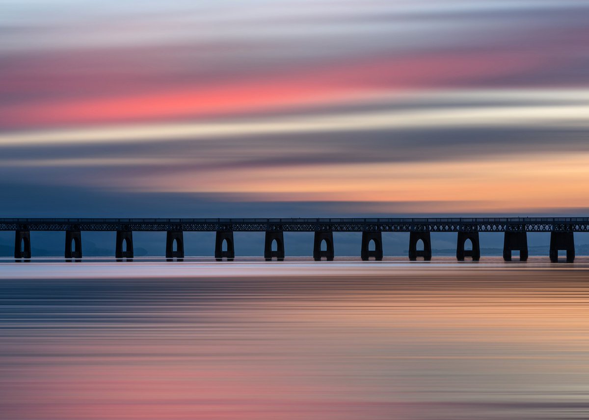 Tay Rail Sunset 🏴󠁧󠁢󠁳󠁣󠁴󠁿

#Dundee #Scotland