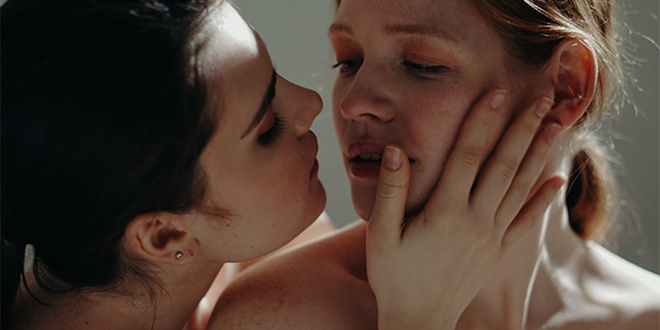 Ámsterdam: Cama – Relato lésbico