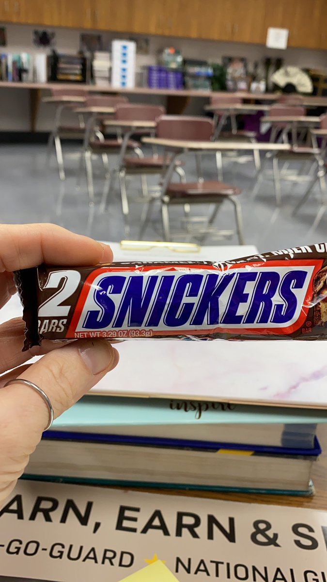 MrsGoetCJE's tweet image. Update: Got the candy bar.
#2bars #teachinginapandemic