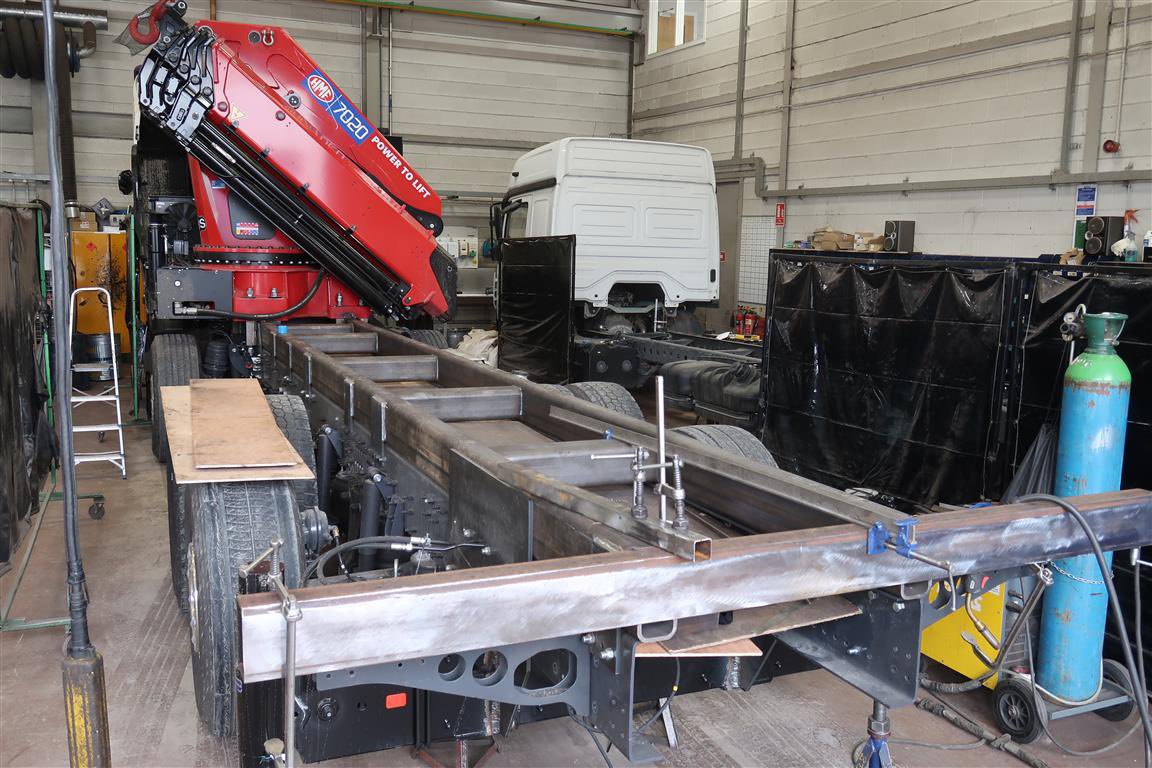 So it’s that time again, new truck on the horizon, Covid caused some delays but she’s nearly ready for us.
#volvotrucks #HMF #cranes #lorryloader #newtruck