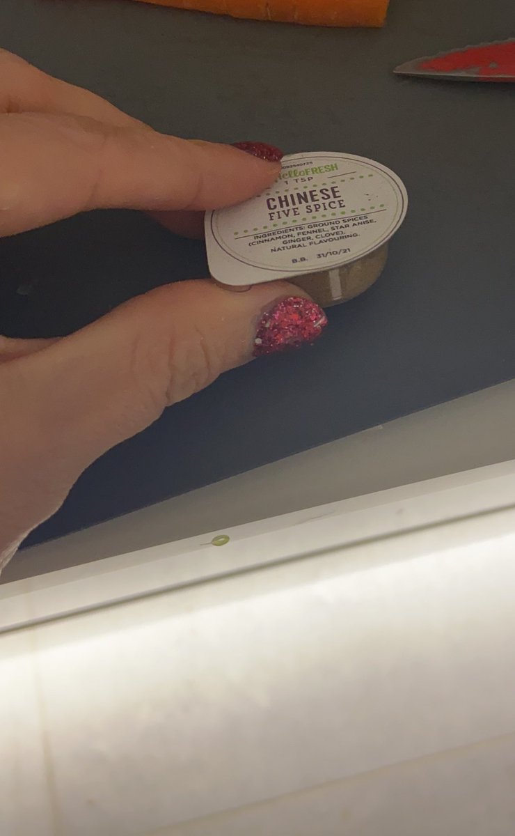 So disappointed with this week’s <a href="/HelloFreshUK/">HelloFresh UK</a> box. First one of the meals was completely wrong and then substitution of ingredients for the worst. E.g. This instead of a large tub of Thai spice blend. Shame as had been enjoying them!