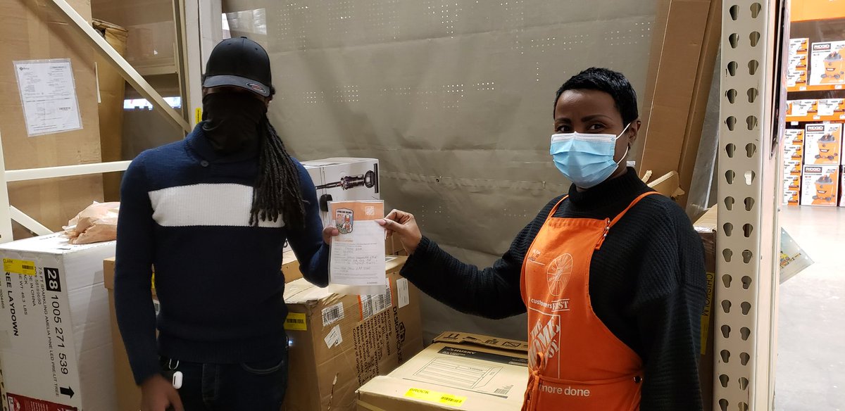 Congrats to our curbside runner Rashene for expanding his role and helping to protect our company's assets! <a href="/Johnuel18/">Johnuel</a> <a href="/THD0157/">McDonough Home Depot</a> <a href="/Homedepot0157/">McDonough Home Depot</a> <a href="/ManuelYumarcus/">Yumarcus Manuel</a> <a href="/MarciaDudley15/">Marcia Dudley</a> @Carell_R <a href="/ASummers_HD/">Avery Summers</a>
