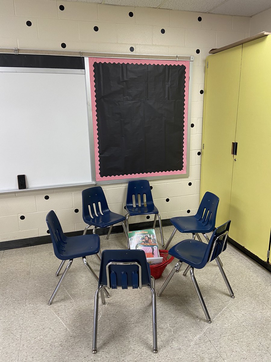 CounSELwithMsC's tweet photo. Welcome to our on campus Counselor Corner! Featuring our calming corner, restorative circle, and brain break and chill areas. @ConleyES_AISD @WynneLaToya @Counseling_AISD @TwianaCollier @lnhodge @virambates #YouMatter #SEL #SafePlace #GreatByDesign https://t.co/mnFhxRPtT5
