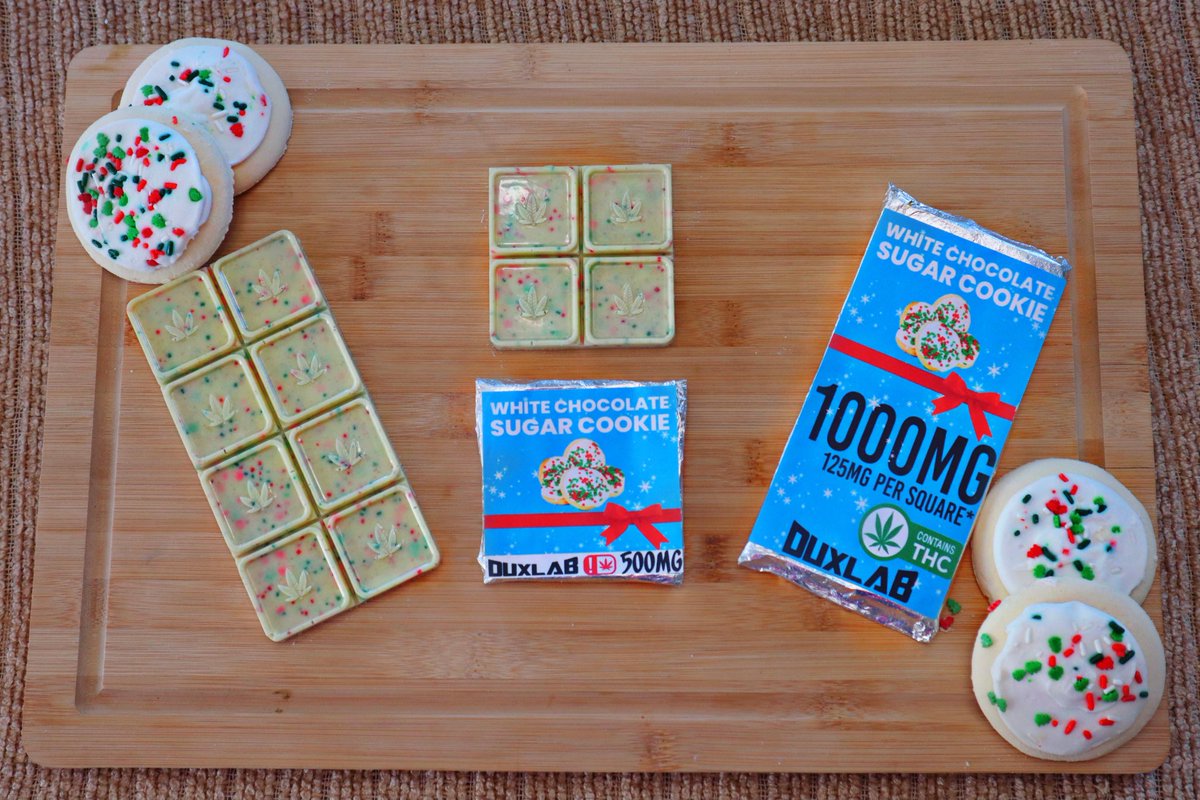 THEDUXLAB's tweet photo. Introducing our NEW Limited Edition Holiday Bar: White Chocolate Sugar Cookie π#DUXLAB https://t.co/ZZn1vqofB9