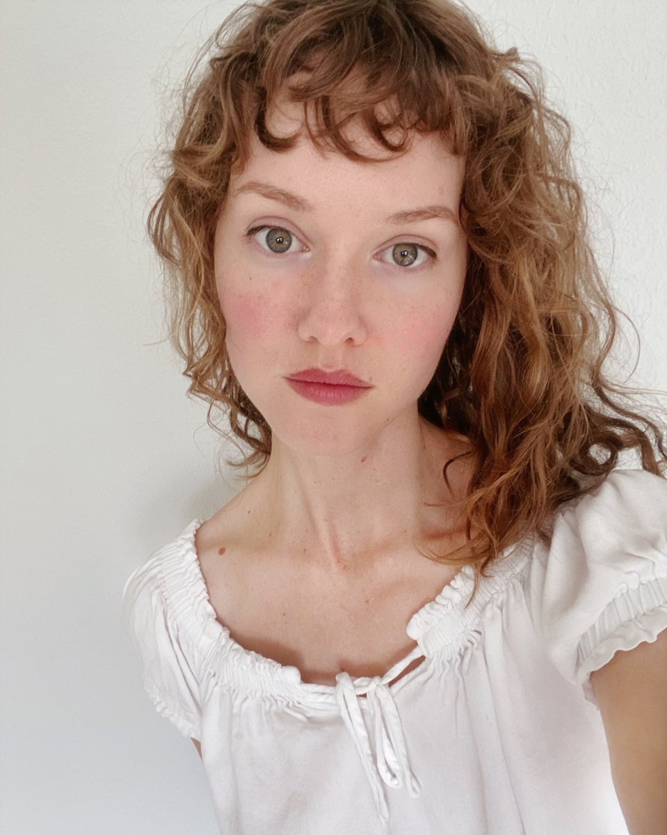 Lady Moon tweet media