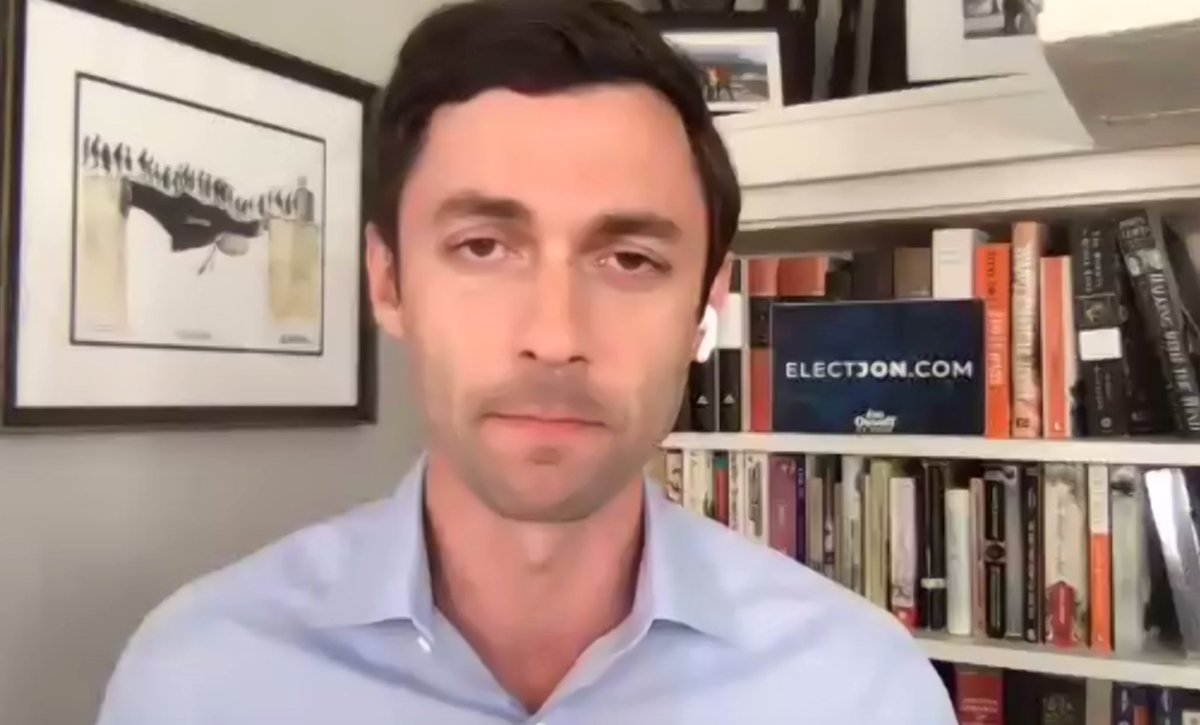 . @ossoff talks about exposing the far-right, corruption, war crimes by ISIS and others, corporate abuses. Says he's all about fighting for justice and for the people of  #Georgia.