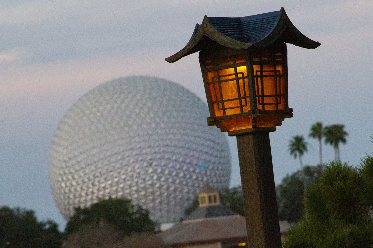 JaimeMeyers09's tweet photo. Just a picture I took at Epcot. 

#waltdisneyworld #waltdisney #disneyepcot #epcot #epcotjapan🇯🇵🏯🌊 #epcotjapan #disney #disneyworld #spaceshipearth #photography #disneygram #disneyinsta #disneyinstagram #disneyphotography #disneytwitter https://t.co/ewooJmNs8E