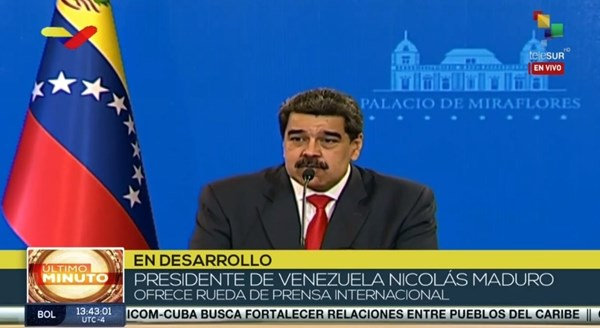 almayadeen_es's tweet photo. Nicolás Maduro: “Cambié mi centro de votación porque pensaban asesinarme” https://t.co/UQhTtO9Pae #EEUU #Venezuela #NicolasMaduro #Parlamentarias #Centrodevotacion https://t.co/RxOC9cn6I6