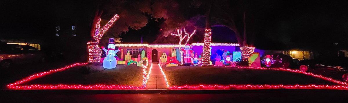 CillaAguirre's tweet photo. To show his love for San Antonio, a resident decorated his home with 30 handmade fluorescent cutouts that resemble well-known Alamo City landmarks and buildings for Christmas.

Story ➡️➡️➡️https://t.co/H6oT3H7TBK @mySA @craiggundlach https://t.co/4ArZxV5H7I