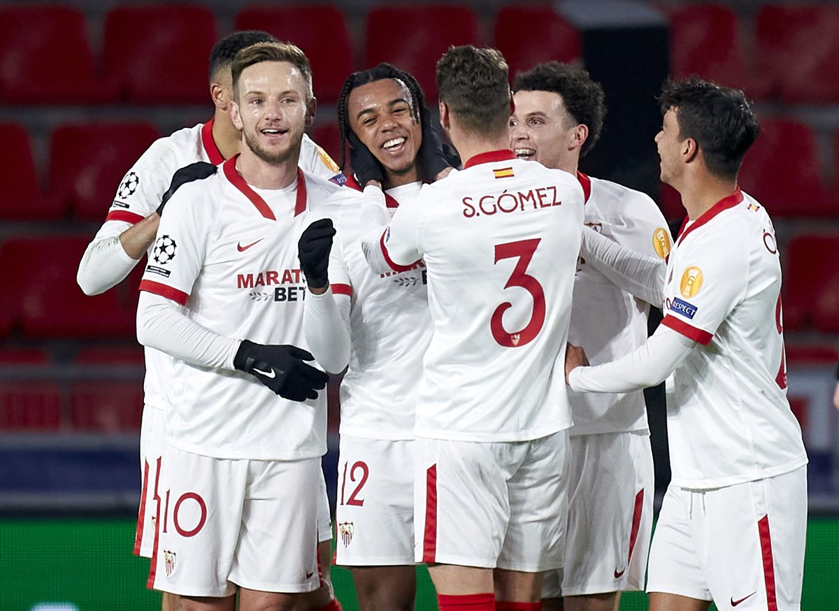 Uefaチャンピオンズリーグ Twitterren ゴラッソ ジュール クンデがレンヌで先制ゴール Ucl Sevillafc Ja