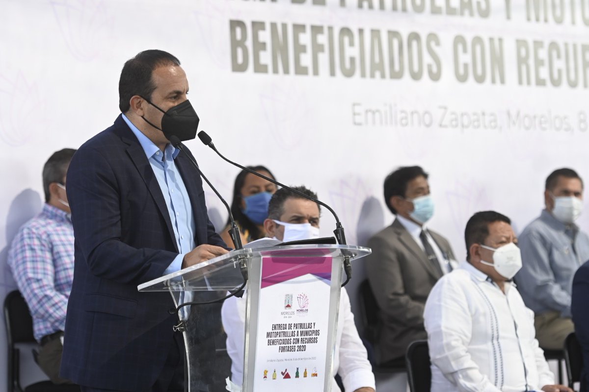 GobiernoMorelos's tweet photo. Encabeza @cuauhtemocb10 entrega de patrullas a municipios con recursos de FORTASEG

•Se fortalecerán las localidades de Cuautla, Emiliano Zapata, Jiutepec, Temixco, Xochitepec y Yautepec
https://t.co/3ws0pVZIc2 https://t.co/r7OQnz5CKt