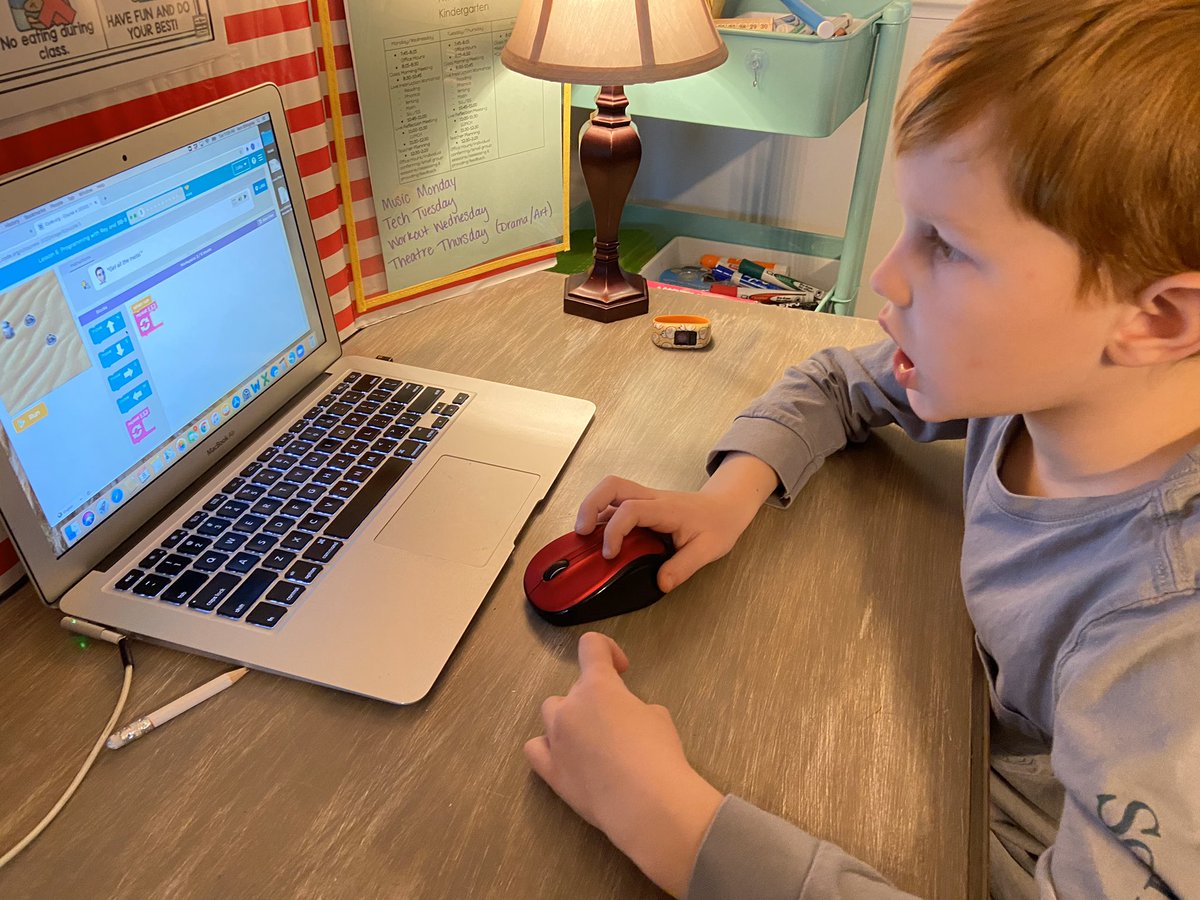 klathurman's tweet photo. Our @GoshenHillcrest students are celebrating hour of code week by completing @codeorg challenges! Great work Gators! #TeamOldham #TechTuesday #L1G4 #OCSCodes #HourOfCode https://t.co/kM21RlzECZ