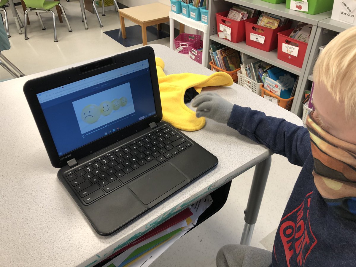 watkins_wc's tweet photo. We got an @AdobeSpark tutorial from @BarbaraKenney5 today! The #secondgraders were inspired and ready to continue their learning at π‘π @CloughPikeElem @WestCler #WCConnects #TogetherWC https://t.co/nhujvEv8xF